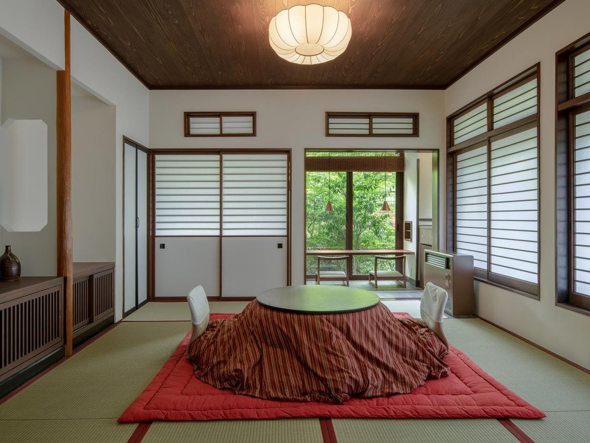 積善館（本館）