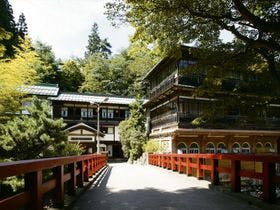 積善館　本館