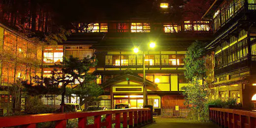 積善館(本館)