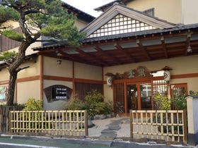 玉翠館
