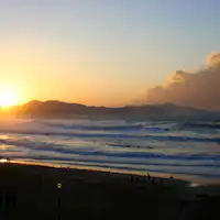 เพลิดเพลินกับพระอาทิตย์ตกที่ได้รับเลือกให้เป็นหนึ่งใน '100 พระอาทิตย์ตกที่ดีที่สุดของญี่ปุ่น'