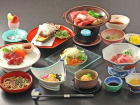 バリアフリーで車いすの家族旅行も安心　鈴の宿　登府屋旅館