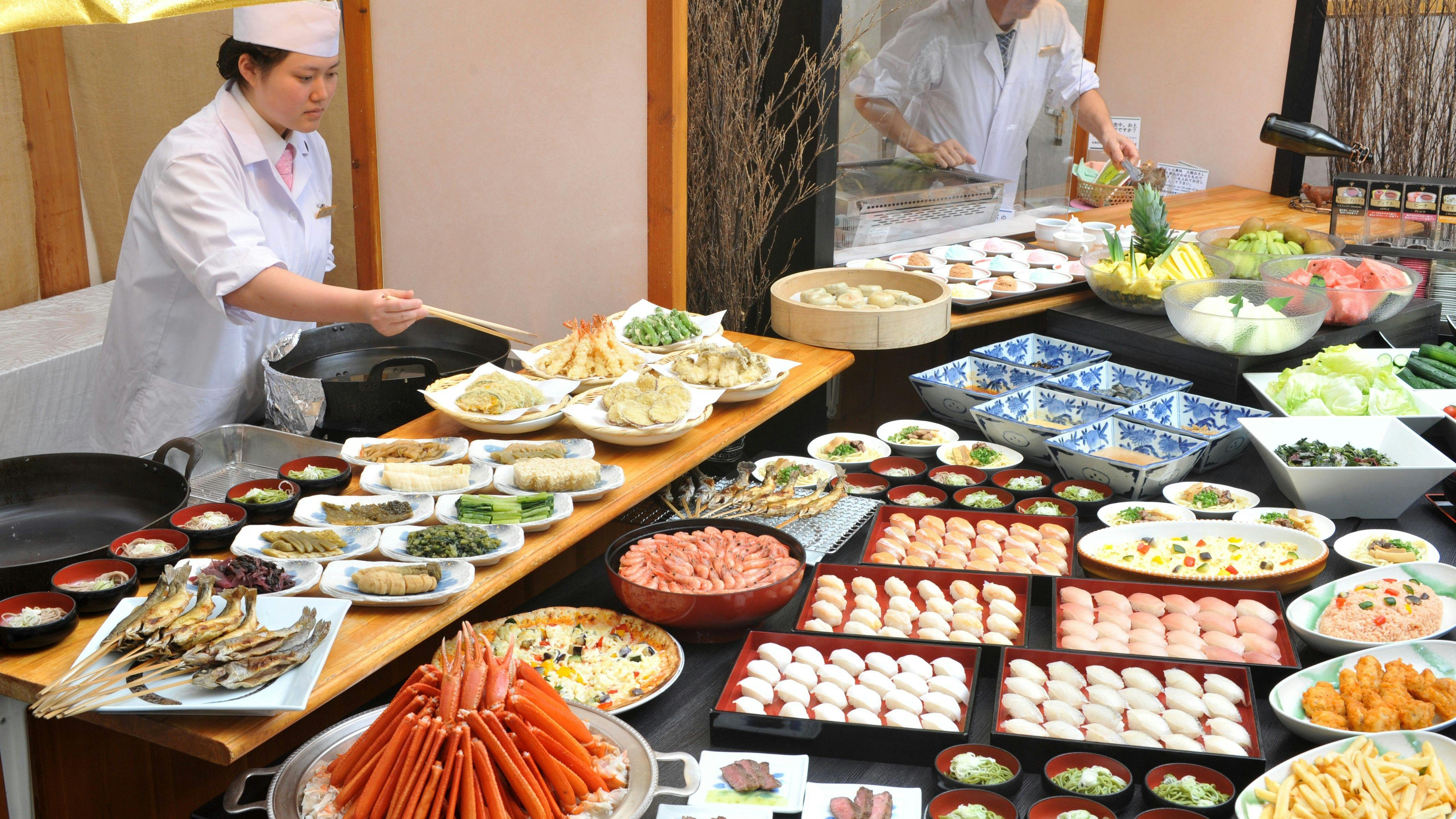 【満腹＆満足】やっぱり食べ放題！蟹に揚げたて天ぷら バイキングプラン 2食付