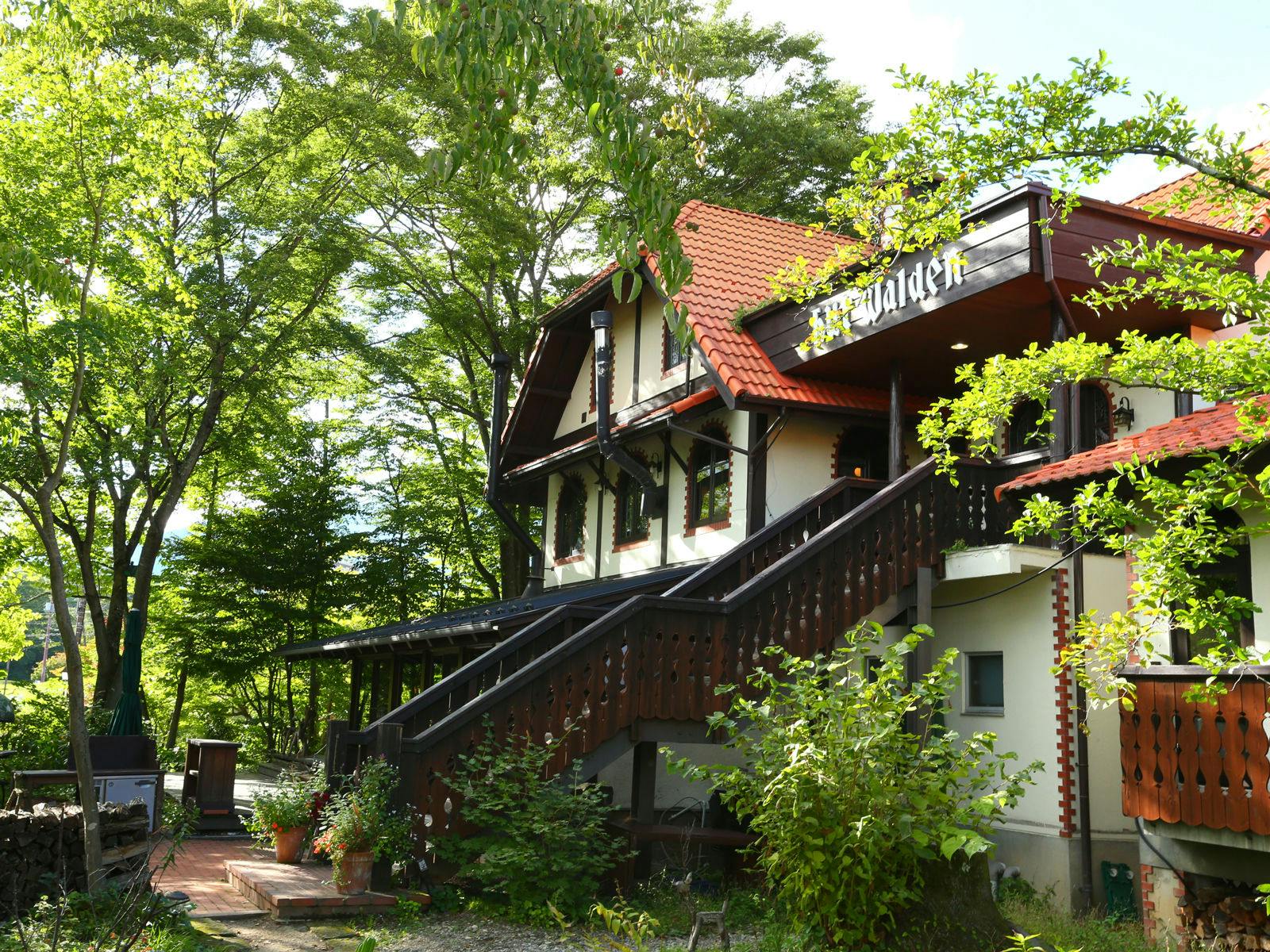 *【ภายนอก】