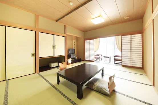 【Ryokusuitei】ห้องสไตล์ญี่ปุ่นสำหรับ 5 ท่าน