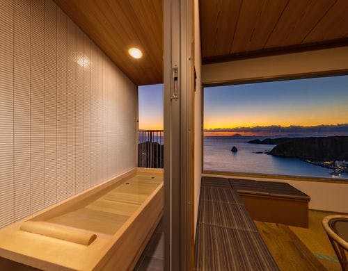【海側】和洋室or和室8階 (寝湯付展望露天)