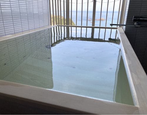 【海側】和洋室 6-7階（展望露天風呂付）