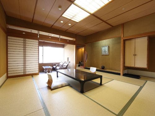 庭園側12.5畳　※階指定なし