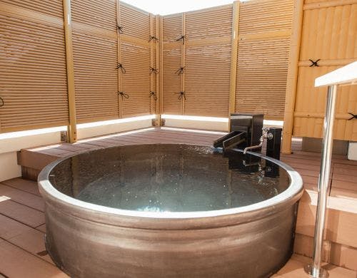 1名サイズの温泉付き最上階【和室12.5畳】