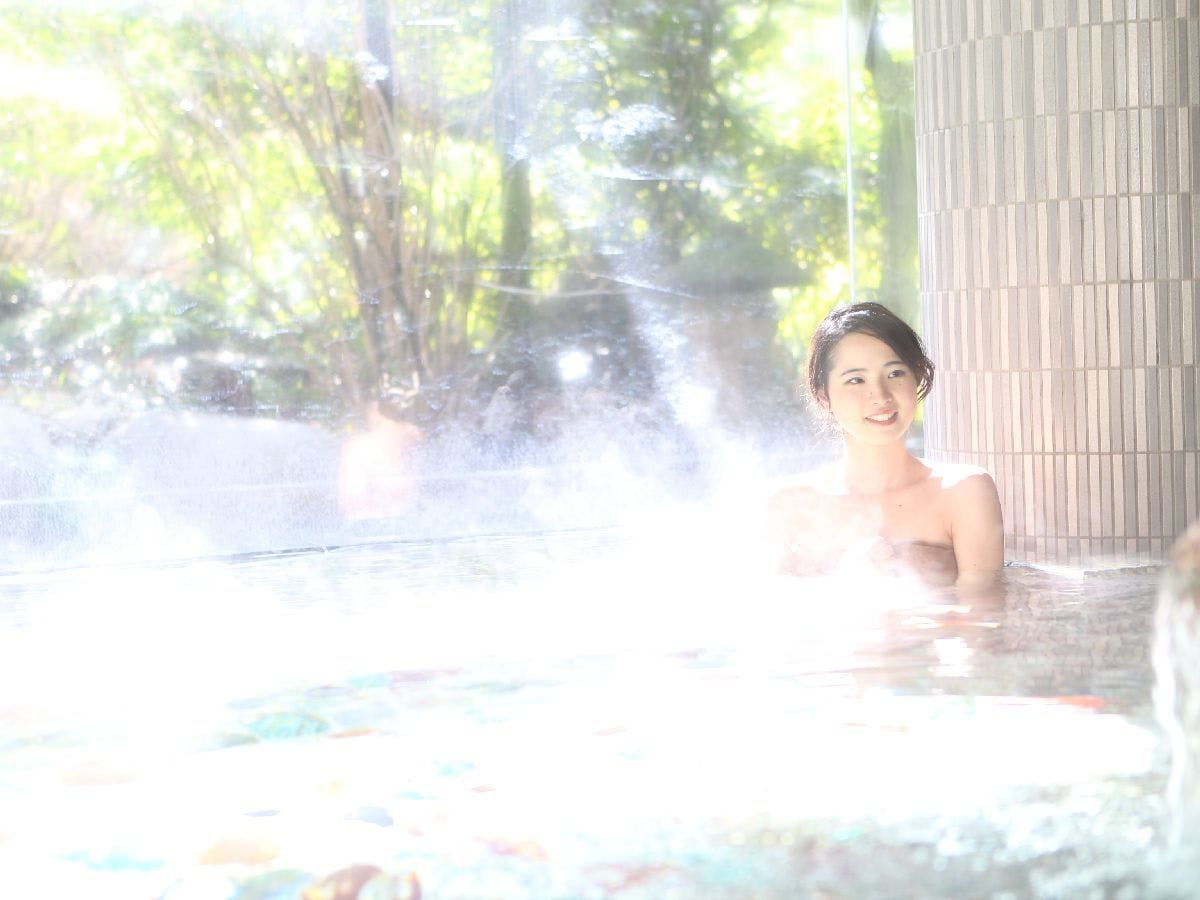 神話の湯　めのう風呂