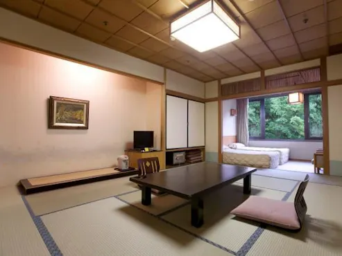 利根川の清流に臨む【和洋室】