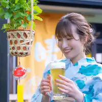 ลานระเบียงด้านนอกล็อบบี้จะเปลี่ยนเป็นมินิบาร์เบียร์การ์เด้นในช่วงฤดูร้อน