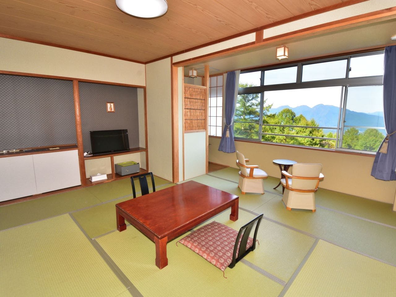 อาคารห้องพักฝั่งตะวันออก "สวนแห่งท้องฟ้า" ชั้น 3-4 ห้องพักสไตล์ญี่ปุ่นที่ให้ความผ่อนคลาย