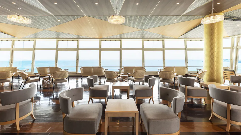 Kamogawa Grand Hotel