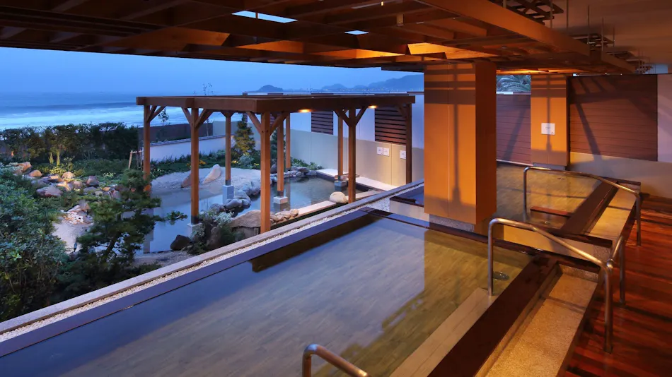Kamogawa Grand Hotel