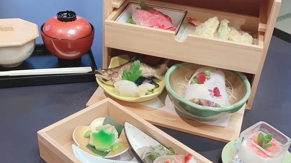 Kansui-en Kakuraku