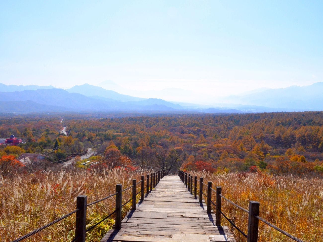 【ใบไม้เปลี่ยนสีที่ยัตสึกะทาเกะ】มอริอุตสึคุชิ