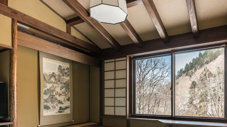 Shiga Kogen Shiroi Onsen Keikoku no Yu