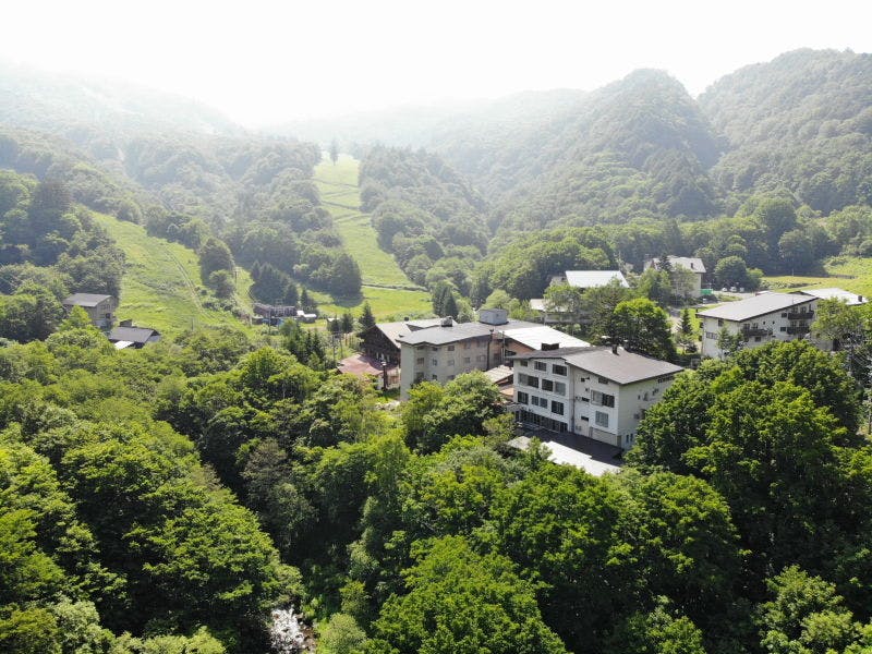 志賀高原　白い温泉　渓谷の湯