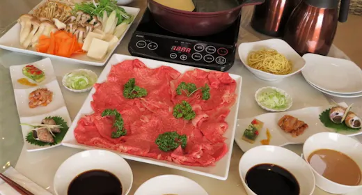 【年末年始限定】黒毛和牛しゃぶしゃぶ&モーニングバスケット(2食付き)