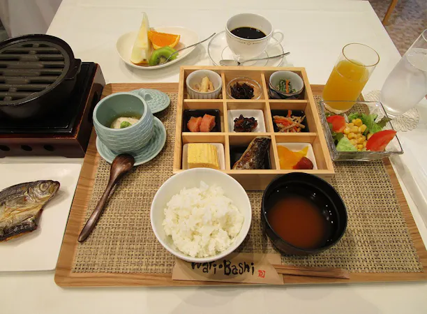 朝食和風