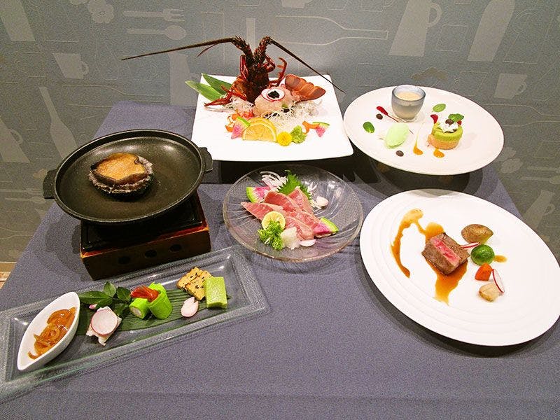 松阪牛・伊勢海老・あわび三大祭りプラン