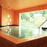 Pemandian air panas terbuka eksklusif untuk tamu akomodasi "Hito to Ki no Yu"
