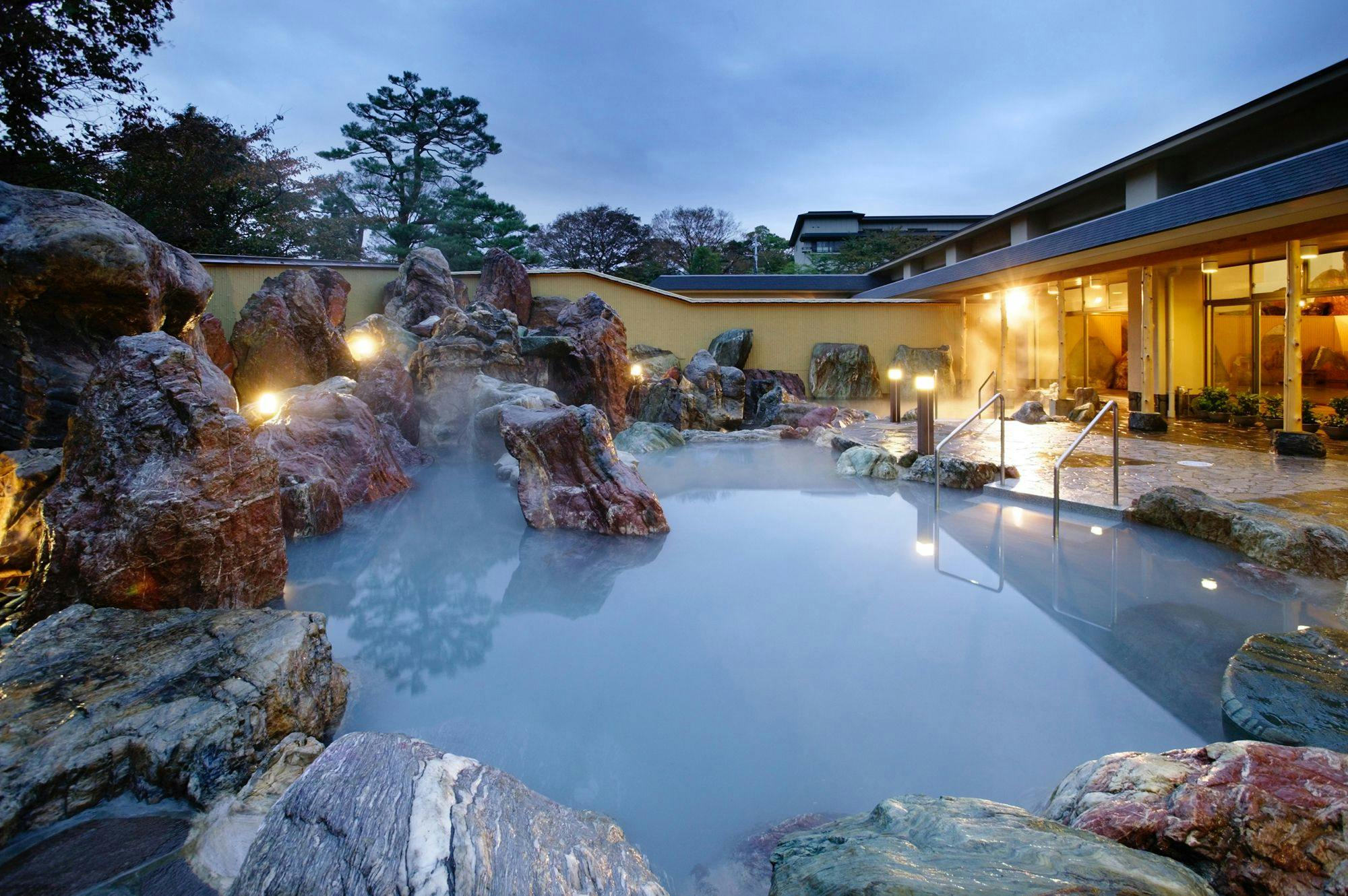 北陸　富山　日本の名湯　金太郎温泉　光風閣