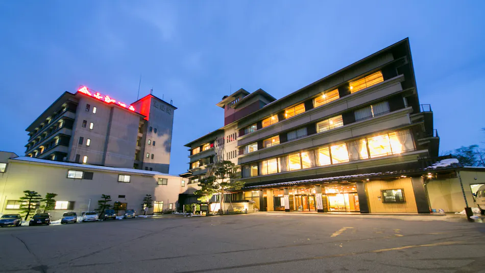 Hokuriku Toyama Japan's Famous Hot Spring Kintaro Onsen