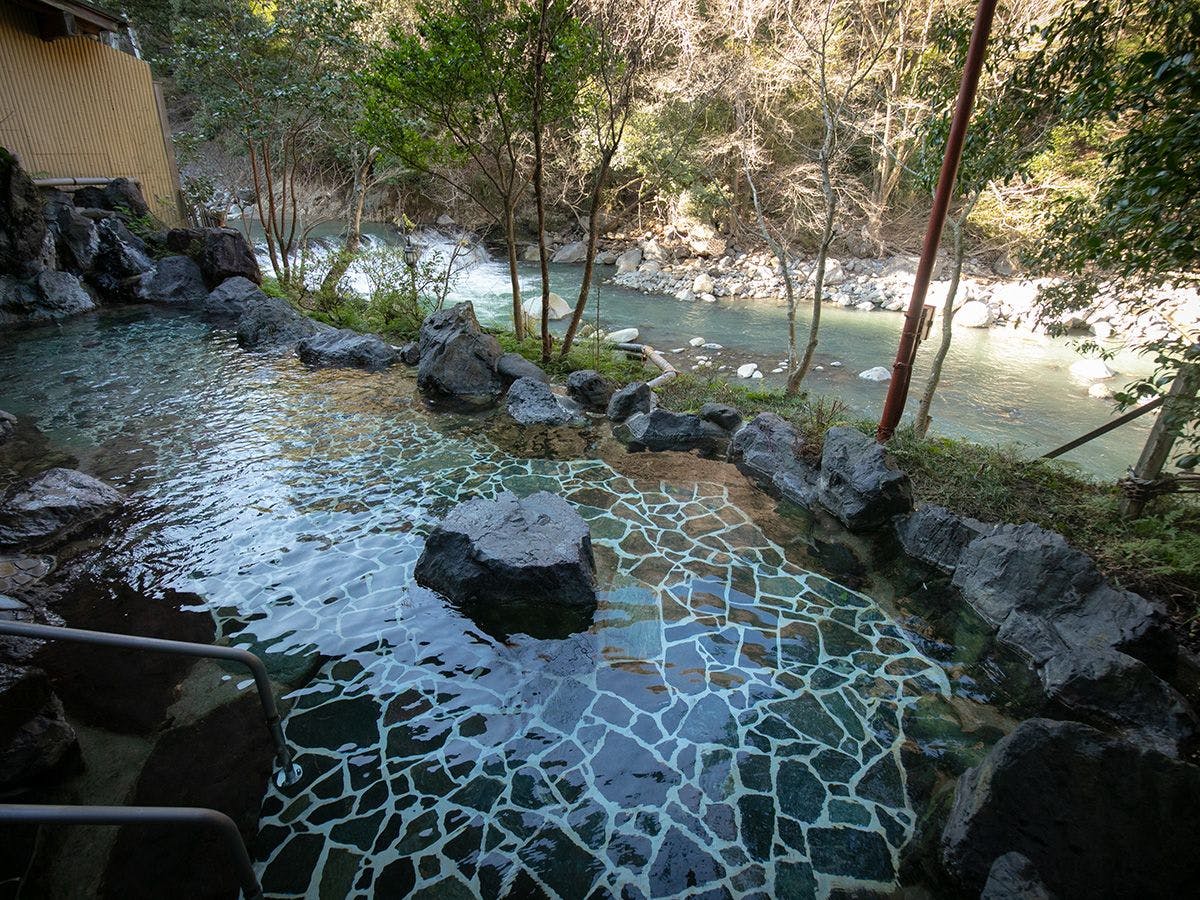 鶴井の宿　紫雲荘