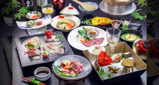 ポイントアップ!豪華3大味覚 \馬刺し・黒毛和牛ステーキ・イセエビ・鮑/ 贅沢豪華会席プラン