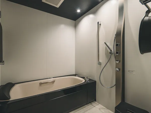 SUITE Room