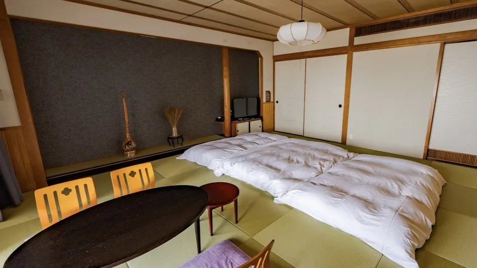 Minamichita Utsumi Onsen "Sumie Chita"