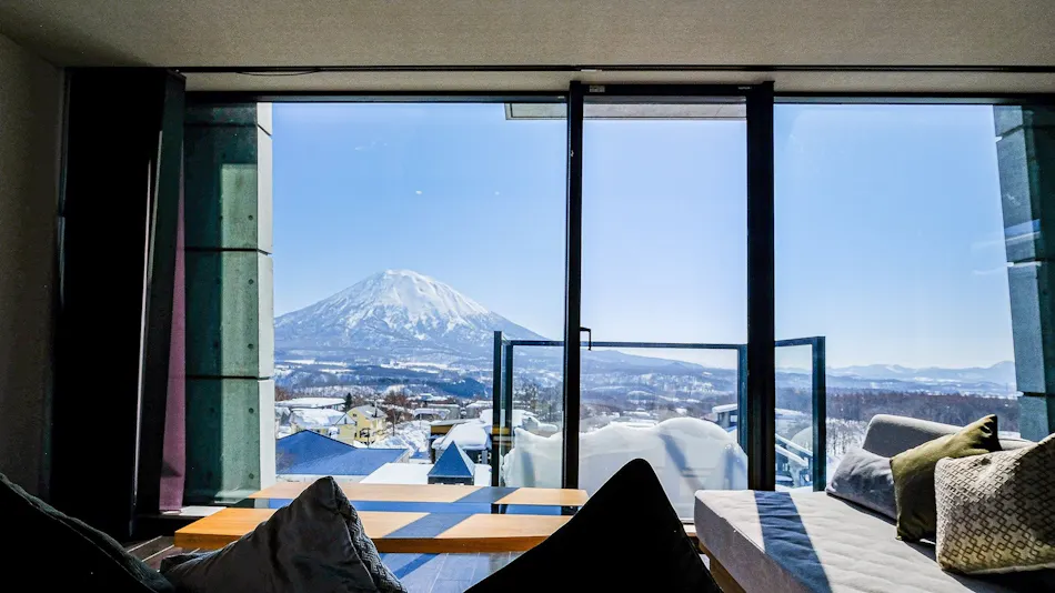 Miru Nozomi Views
