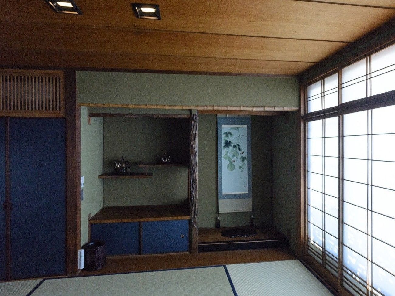 新道あやめ庵