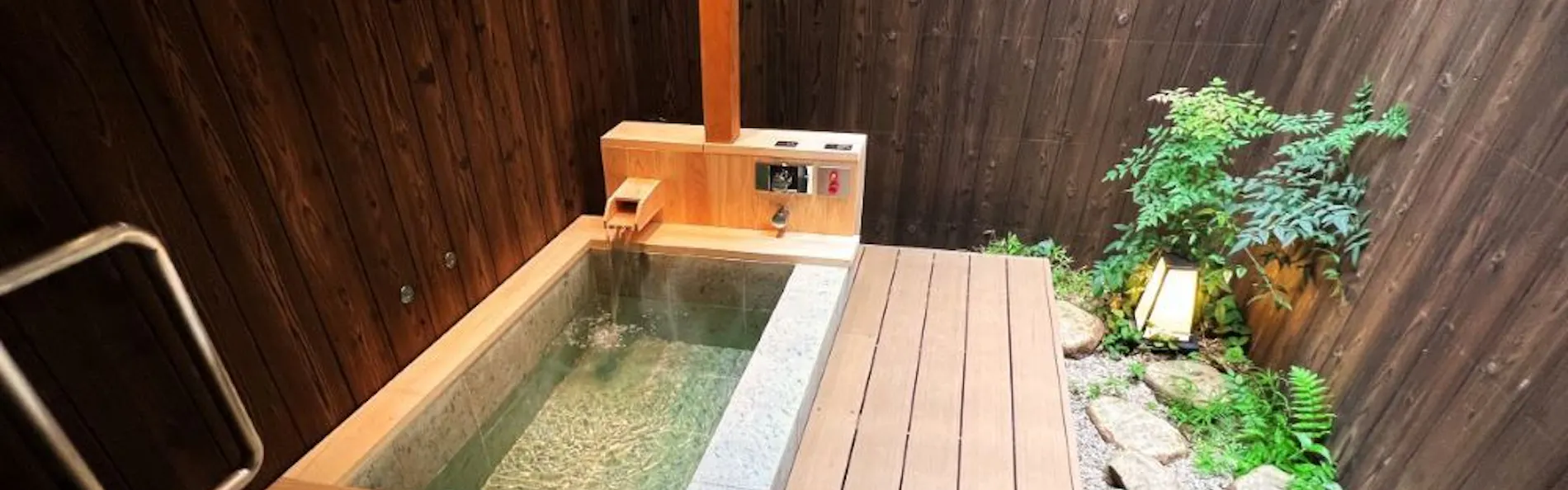 鈴 六条町家