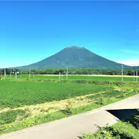 วิวภูเขาโยเทอิจากห้องพัก