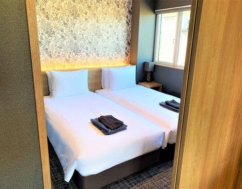 電子レンジ、食器類