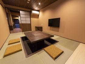 【京都府京都市内京都駅周辺の露天風呂付き貸別荘(京町家)】京囲炉裏宿 染 SEN 七条平安(ドッグフレンドリー)