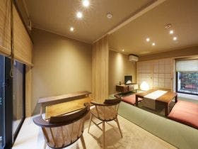 鈴 宮川町 椿