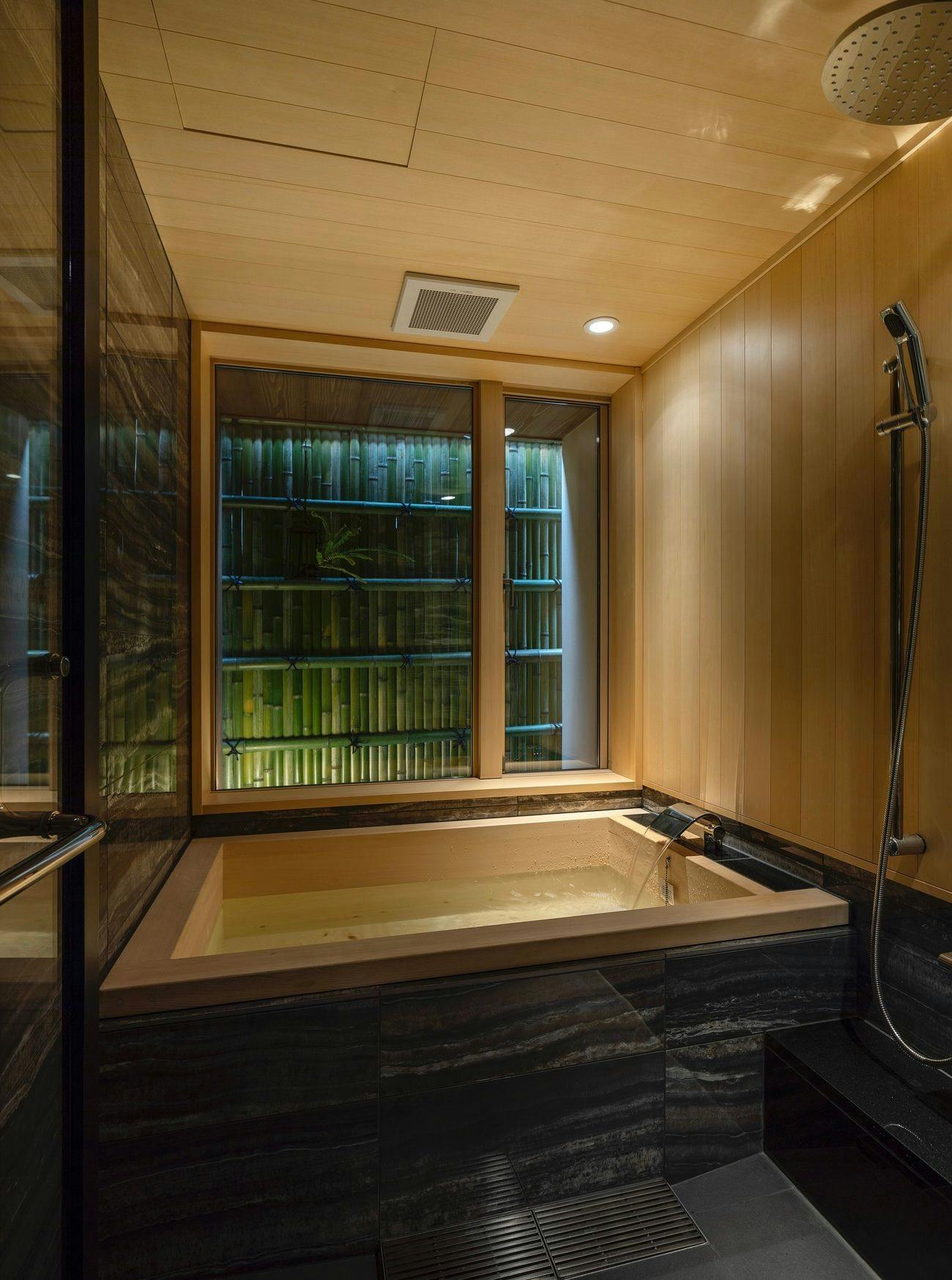 CAMPTON KIYOMIZU 8　お風呂