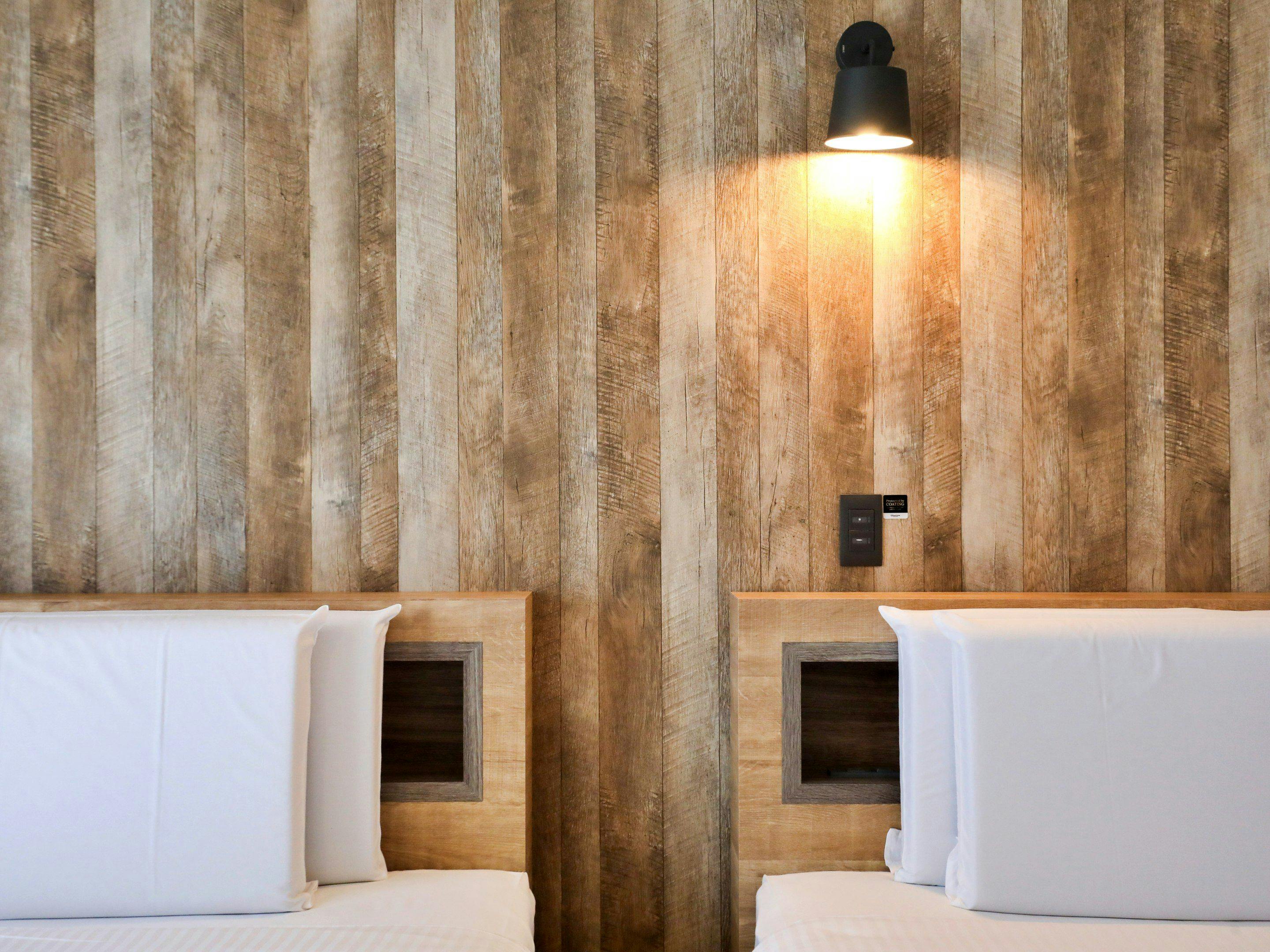 HOTEL385