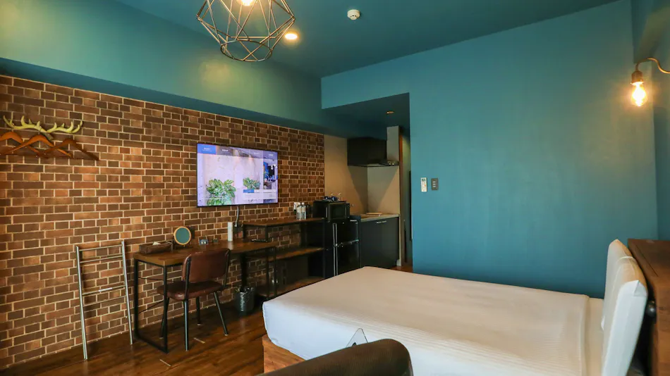 HOTEL385