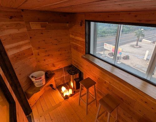 ご滞在中ご自由にお使いいただけるサウナ