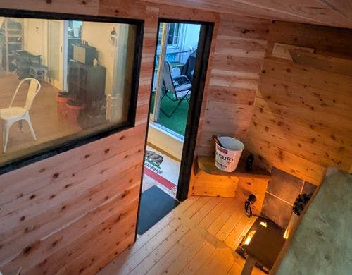 ご滞在中ご自由にお使いいただけるサウナ