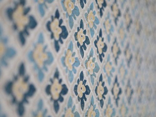 バリ島のデザイナーのレリーフ