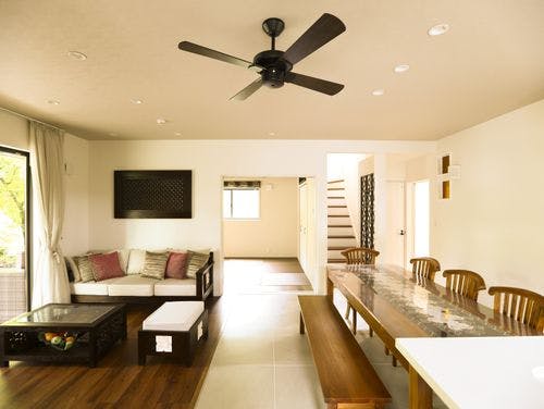 21畳のリビングダイニング