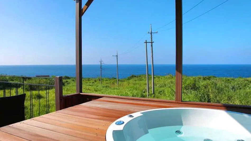 isola villa kouri