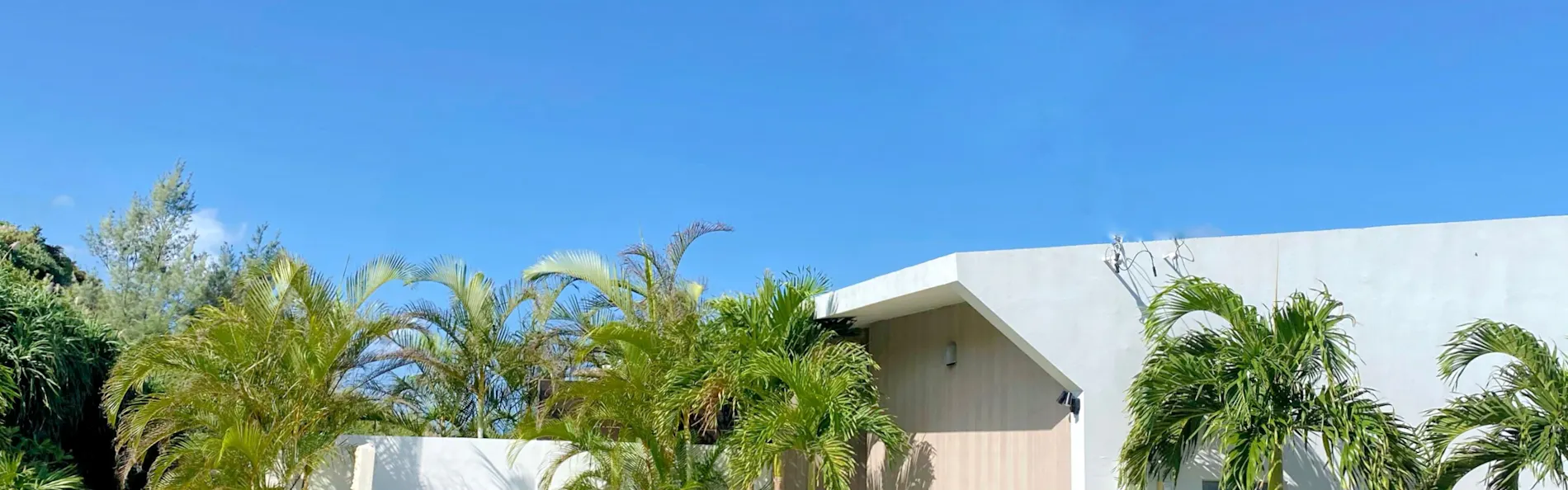 isola villa kouri