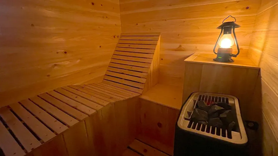 Yufuin Onsen Village Glamping COMOREBI